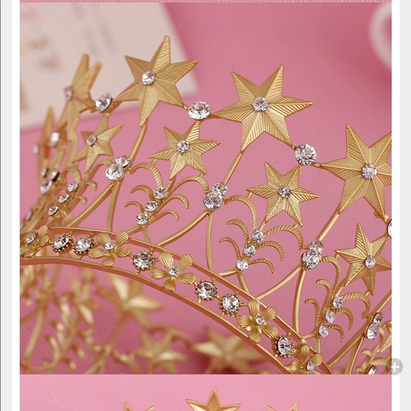 Crown - Picture 6 of 6